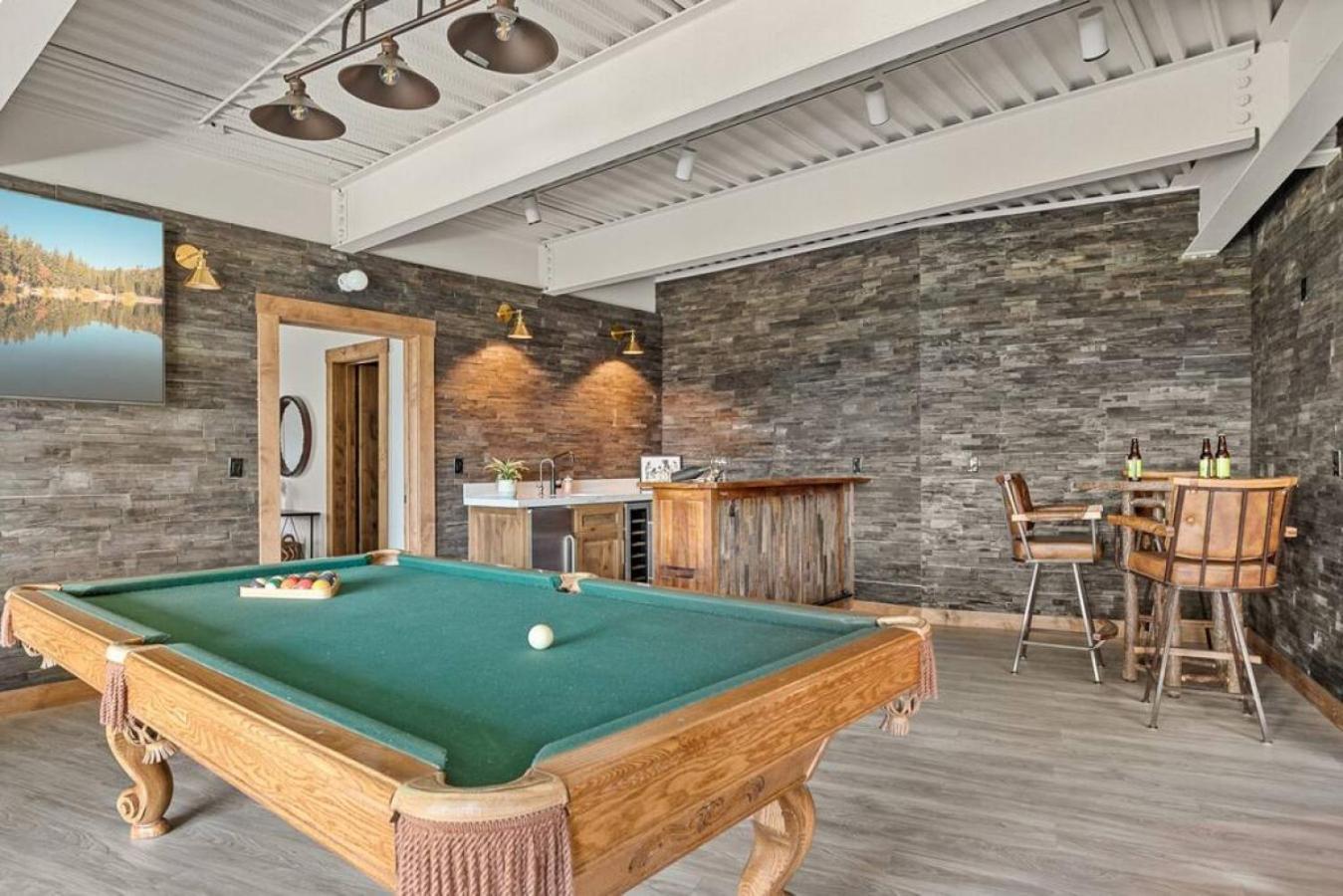Steel Pine Lodge A Rustic Mountain Retreat Views Baldwin Lake Exteriör bild