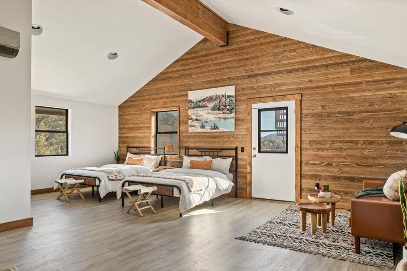 Steel Pine Lodge A Rustic Mountain Retreat Views Baldwin Lake Exteriör bild