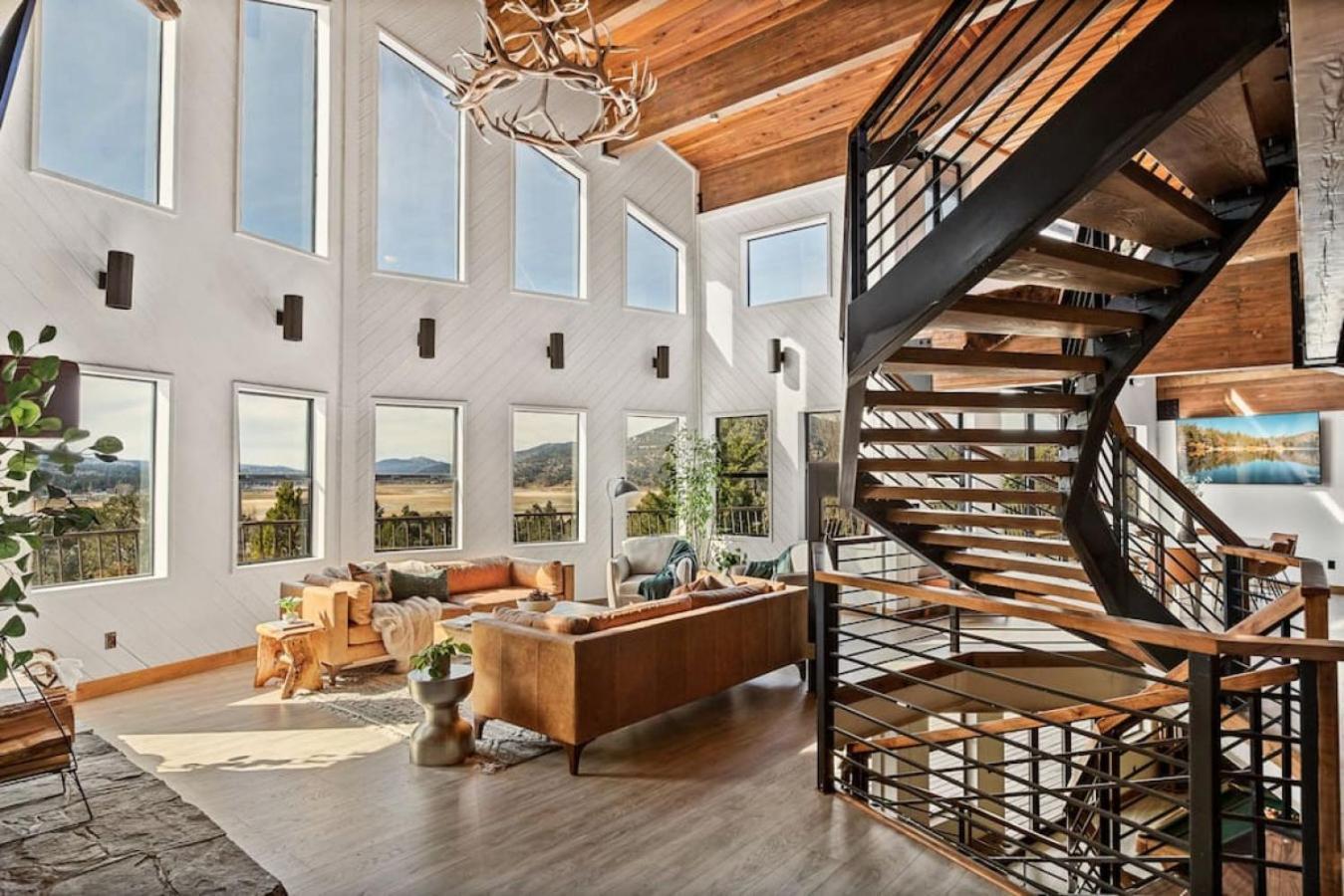 Steel Pine Lodge A Rustic Mountain Retreat Views Baldwin Lake Exteriör bild